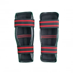 Best Martial Arts / MOOTO USA BMA Vinyl Shin Protector (Black)